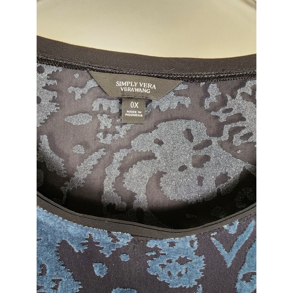 Simply Vera Vera Wang Velvet Burnout Sheer Trim Dark‎ Floral Top Sz 0X - Picture 4 of 8